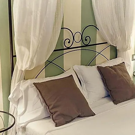 B&B 디 피아자 델 두오모 4*
