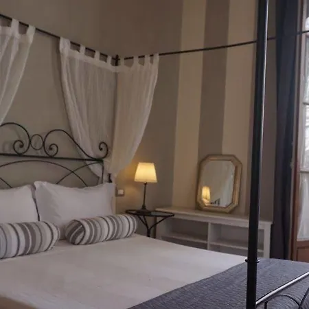 Bed and Breakfast Di Piazza Del Duomo