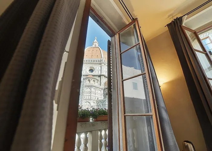 Di Piazza Del Duomo 3* Florens