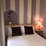 לינה וארוחת בוקר Di Piazza Del Duomo 4*